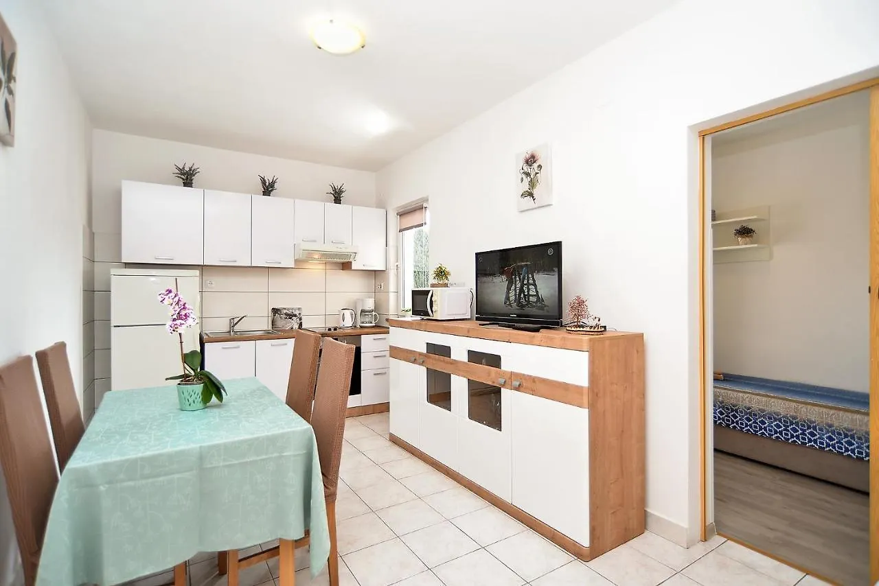 Apartments Milka 2074 Poreč