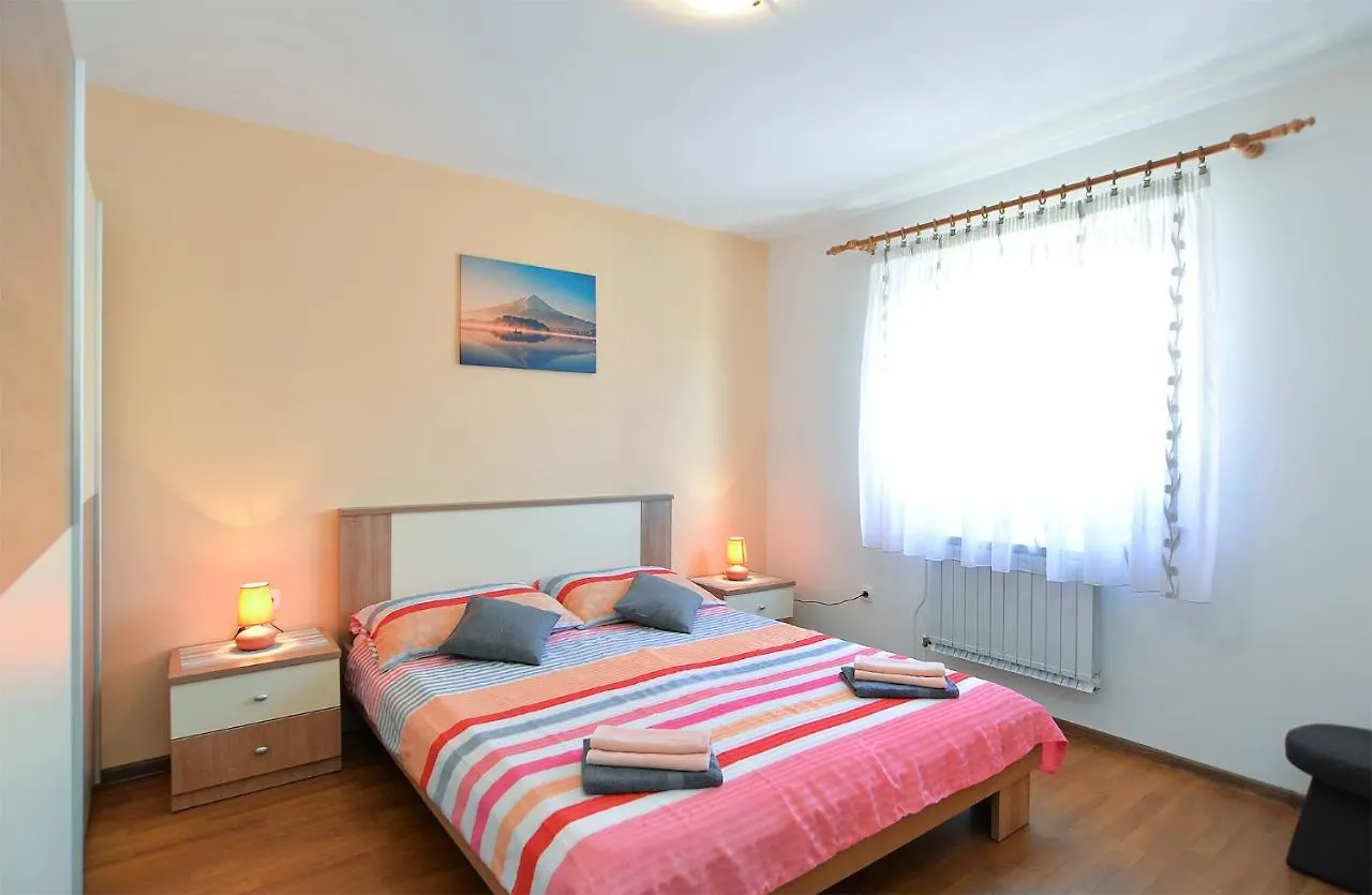 Apartments Milka 2074 Poreč