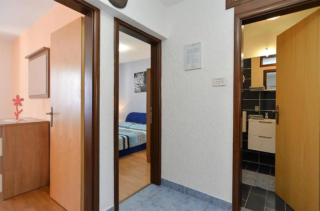 Apartments Milka 2074 Poreč