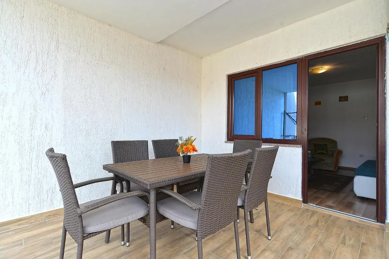Apartments Milka 2074 Porec 0*,