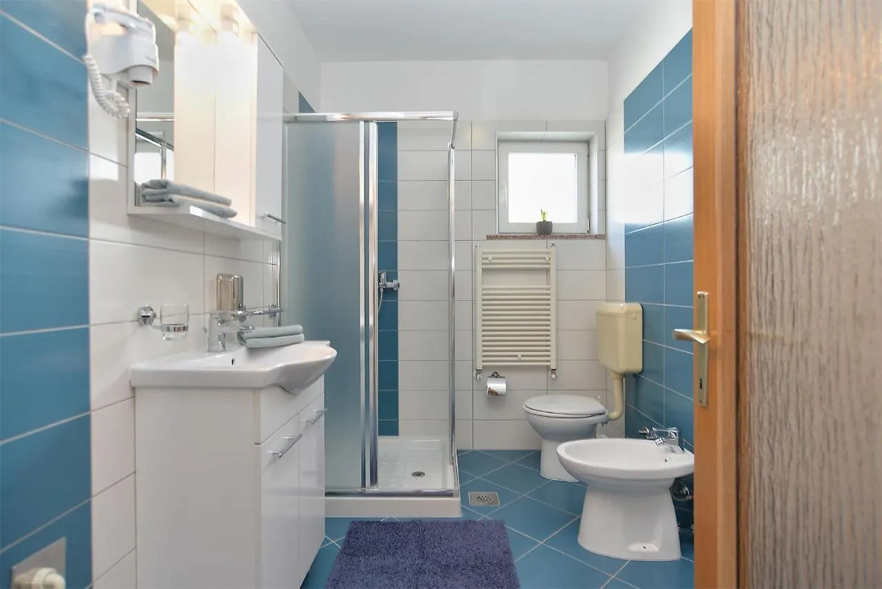 Apartments Milka 2074 Porec